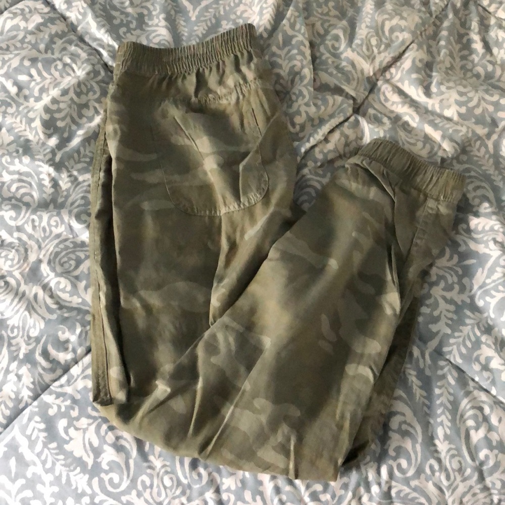 Camouflaged joggers